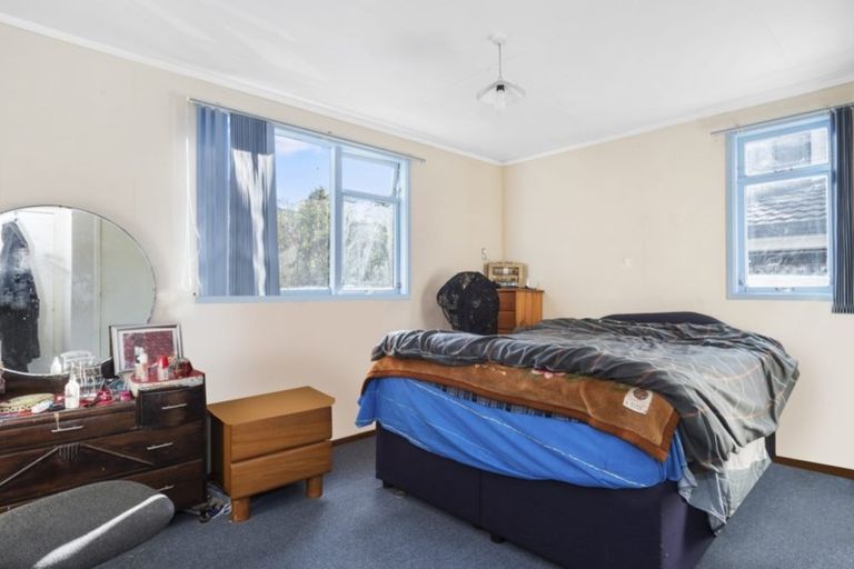 Photo of property in 5a James Cook Drive, Welcome Bay, Tauranga, 3112