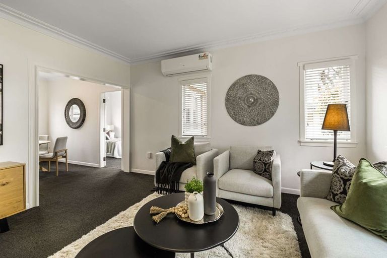 Photo of property in 72 Ngataringa Road, Devonport, Auckland, 0624