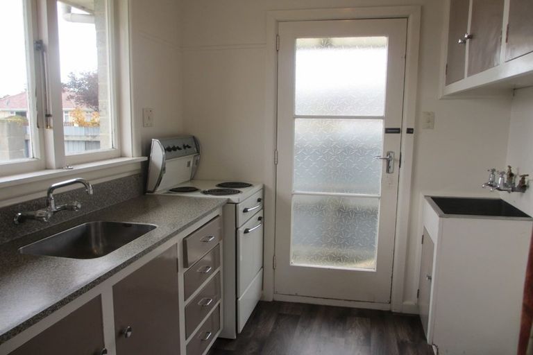 Photo of property in 2/26 Edgeware Road, St Albans, Christchurch, 8014