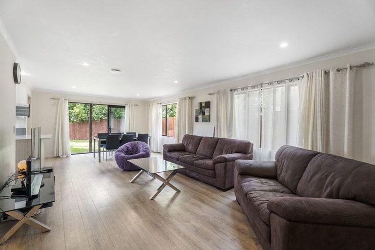 Photo of property in 21 Maylee Crescent, Gulf Harbour, Whangaparaoa, 0930