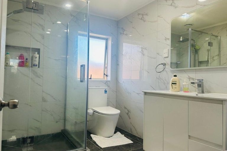 Photo of property in 49 Longford Park Drive, Takanini, 2112