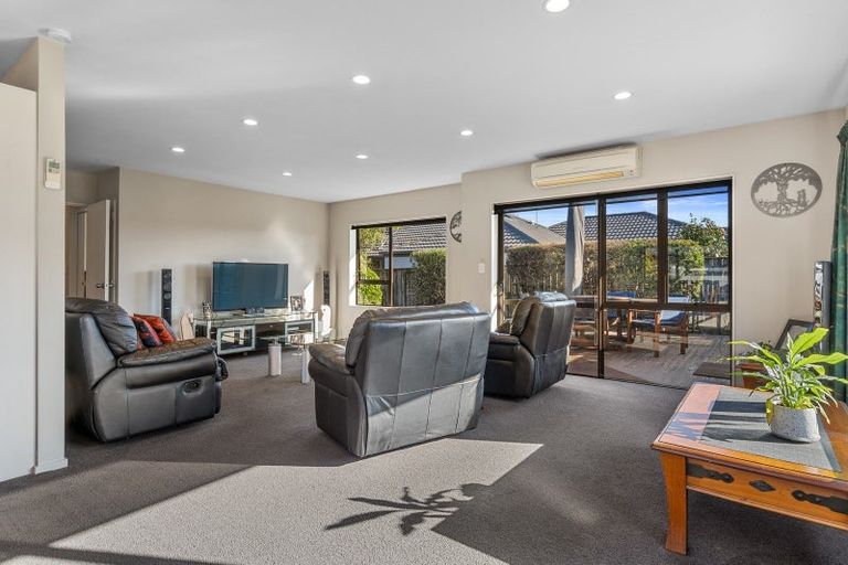 Photo of property in 17 Coleridge Place, Stoke, Nelson, 7011