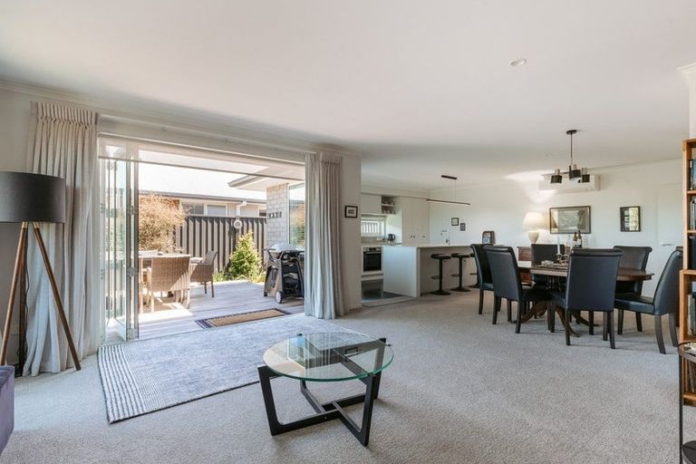 Photo of property in 30 Kauri Lane, Omokoroa, 3114