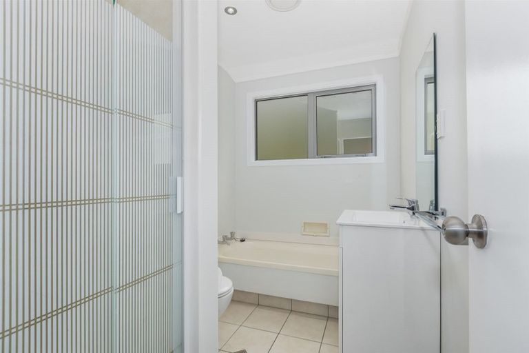 Photo of property in 35 Leeward Drive, Whitby, Porirua, 5024