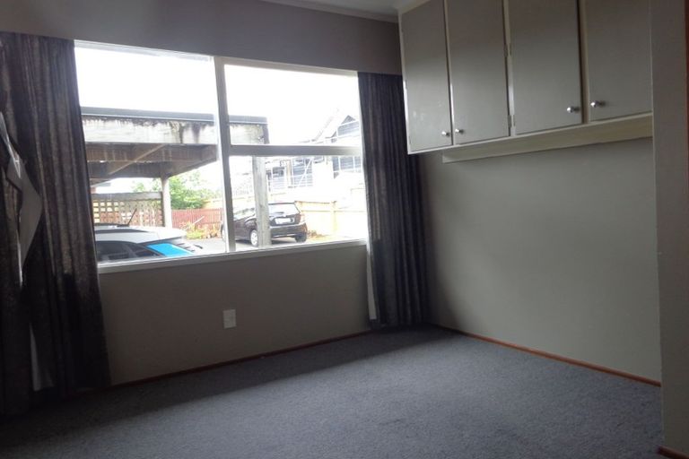Photo of property in 168 Don Buck Road, Massey, Auckland, 0614