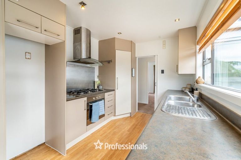 Photo of property in 3 Lone Tree Grove, Kelson, Lower Hutt, 5010