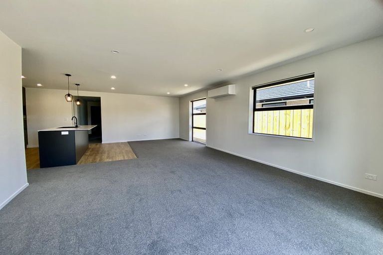 Photo of property in 26 Eileen Way, Rolleston, 7615