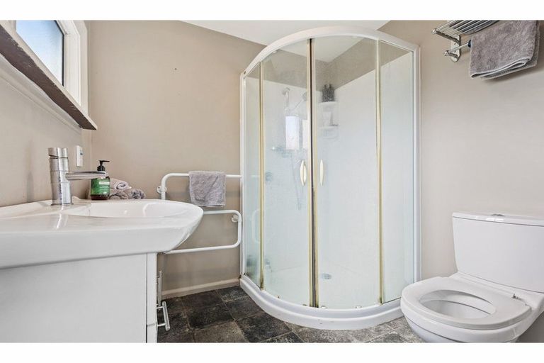 Photo of property in 18 Birdwood Avenue, Beckenham, Christchurch, 8023