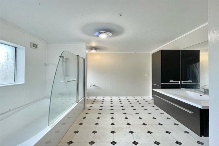 Photo of property in 84u4 Rintoul Street, Newtown, Wellington, 6021