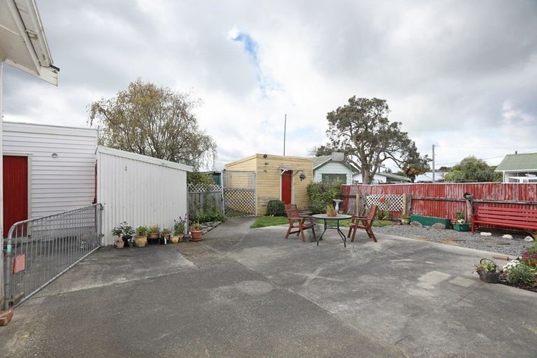 Photo of property in 16 Rira Street, Marton, 4710