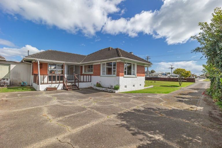 Photo of property in 156 Winchester Street, Levin, 5510