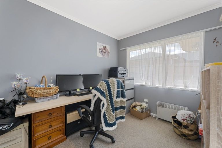 Photo of property in 2 Rata Avenue, Huntly, 3700