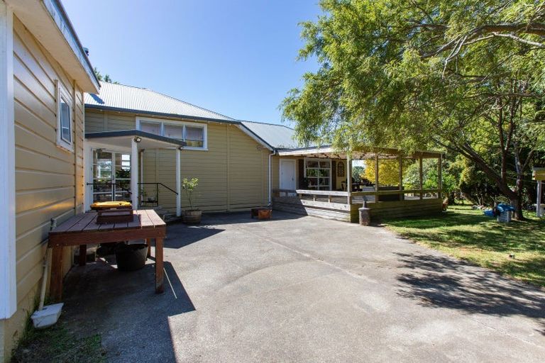 Photo of property in 680 Laws Road, Dannevirke, 4978