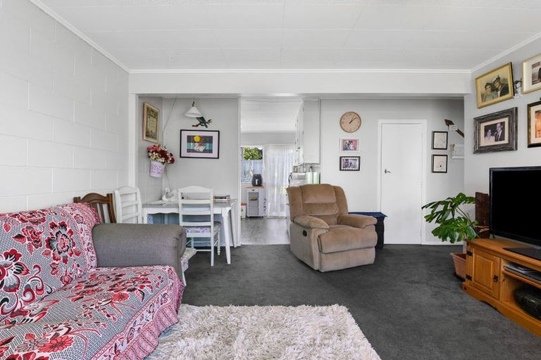 Photo of property in 37 Edward Street, Tokoroa, 3420