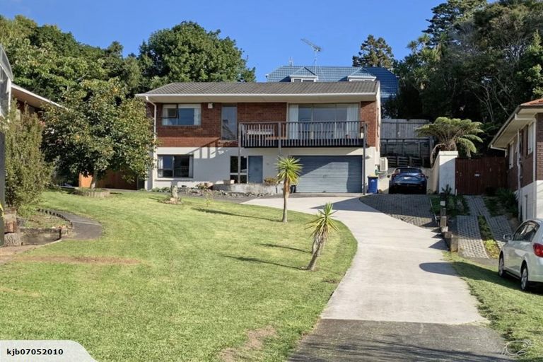 Photo of property in 1/18 Glenwood Avenue, Birkenhead, Auckland, 0626