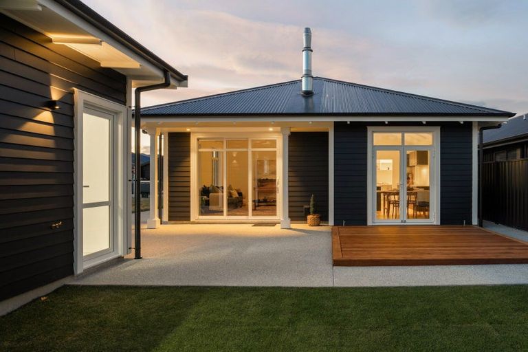 Photo of property in 105 Burdon Loop, Lake Hawea, 9382