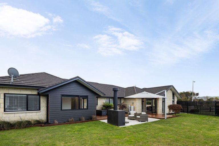 Photo of property in 34 Mike Smith Drive, Cambridge, 3434