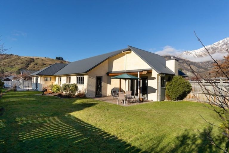 Photo of property in 56 Erskine Street, Lake Hayes, Queenstown, 9304