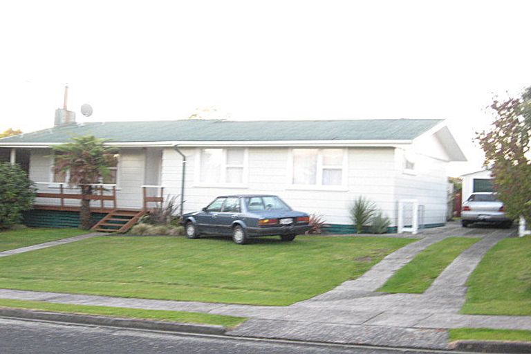Photo of property in 32 Ngatuku Place, Tokoroa, 3420