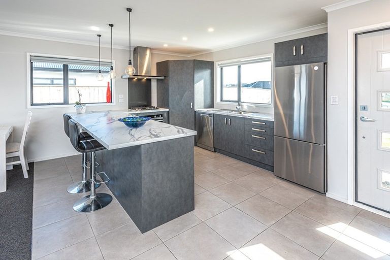 Photo of property in 41 Magnolia Crescent, Tawhero, Whanganui, 4501