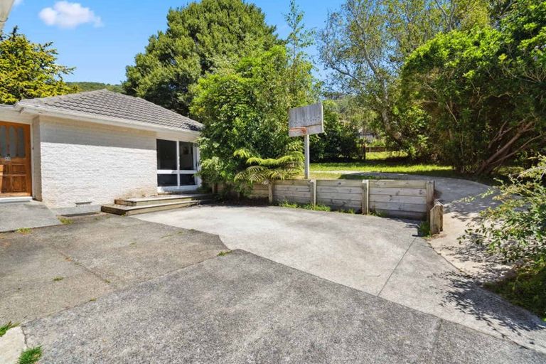 Photo of property in 59 Lees Grove, Wainuiomata, Lower Hutt, 5014