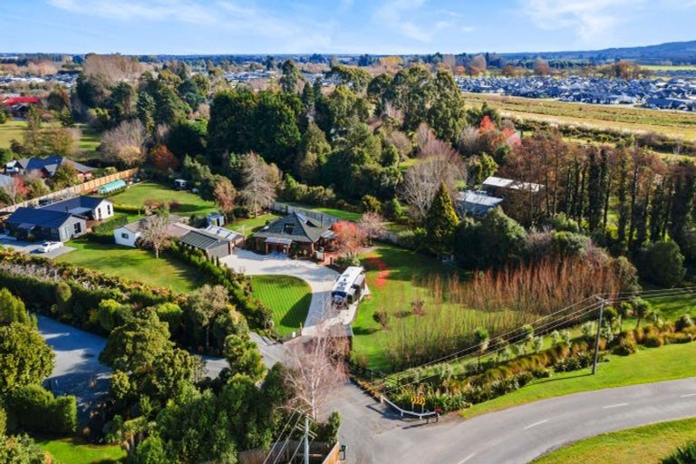 Photo of property in 37 Chinnerys Road, Woodend, 7610