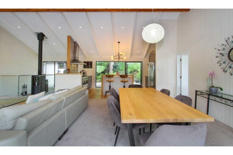 Photo of property in 30 Trelawny Place, Hillcrest, Auckland, 0627