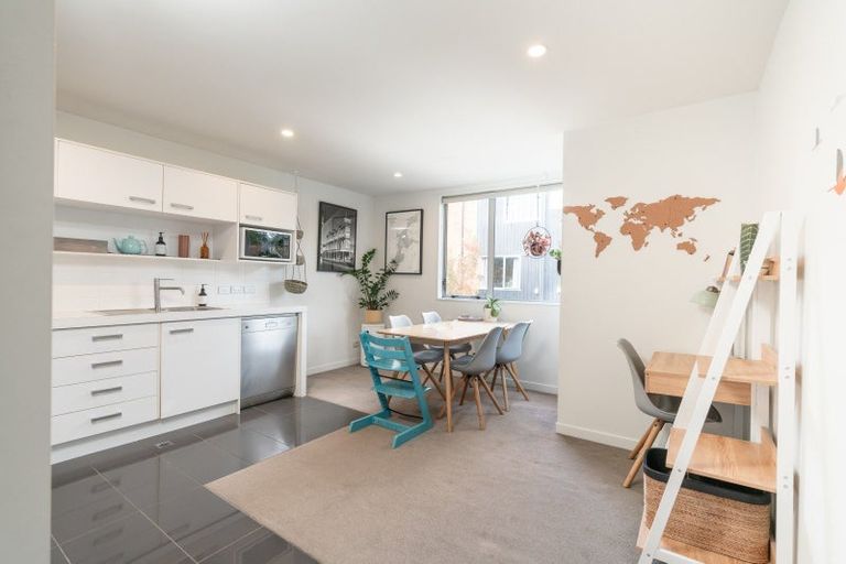 Photo of property in Altar Apartments, 36/120 Rintoul Street, Newtown, Wellington, 6021
