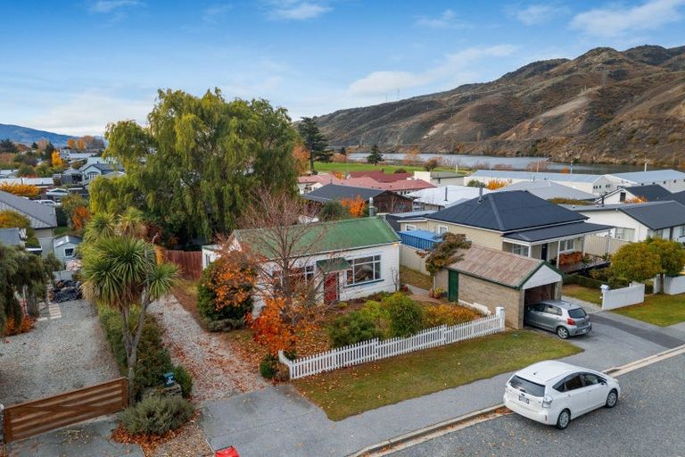 Photo of property in 7a Molyneux Avenue, Cromwell, 9310