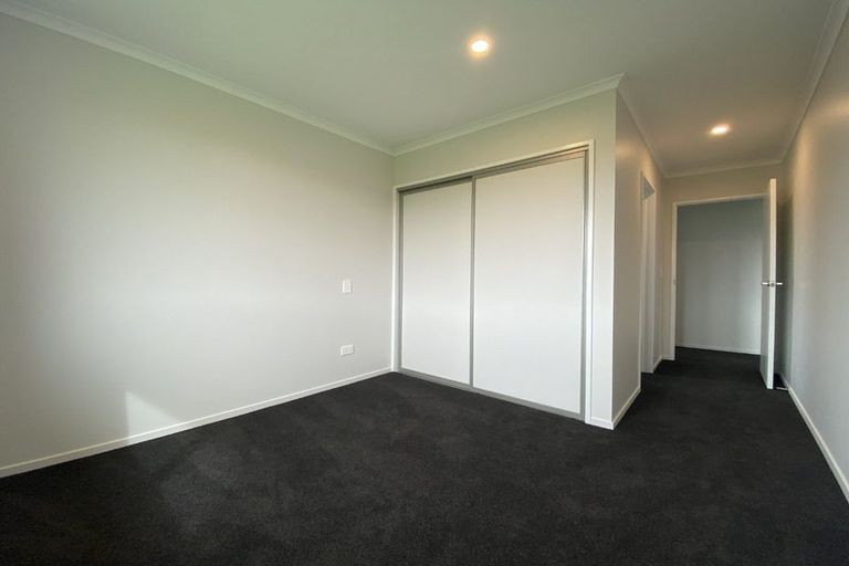 Photo of property in 6 Herridge Street, Woodend, 7691