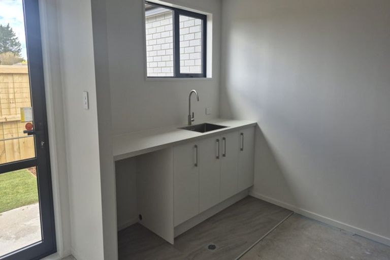 Photo of property in 52 Derbridge Street, Woodend, 7610