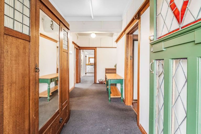 Photo of property in 8 Chelwood Street, Takaro, Palmerston North, 4412