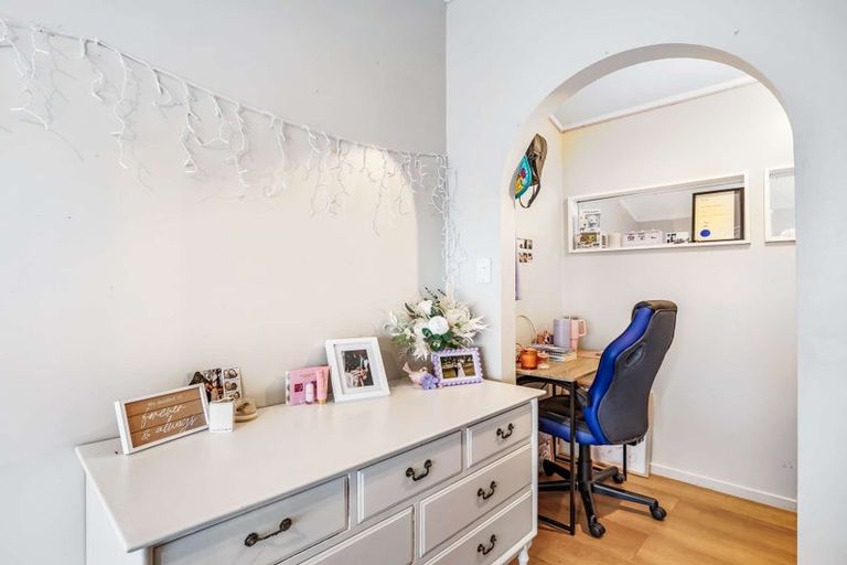 Photo of property in 8 Chelwood Street, Takaro, Palmerston North, 4412