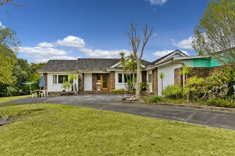 Photo of property in 87a Colwill Road, Massey, Auckland, 0614
