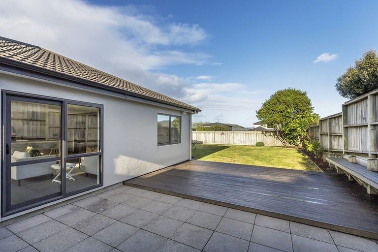 Photo of property in 3 Nelson Avenue, Aotea, Porirua, 5024