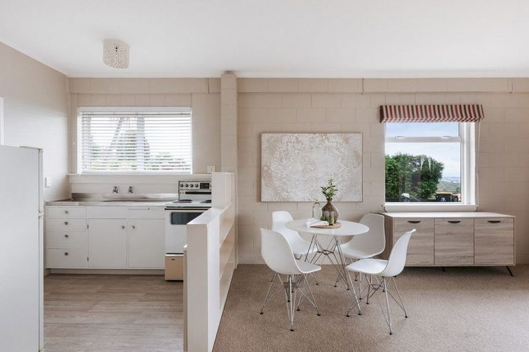 Photo of property in 98 Waikite Road, Welcome Bay, Tauranga, 3175