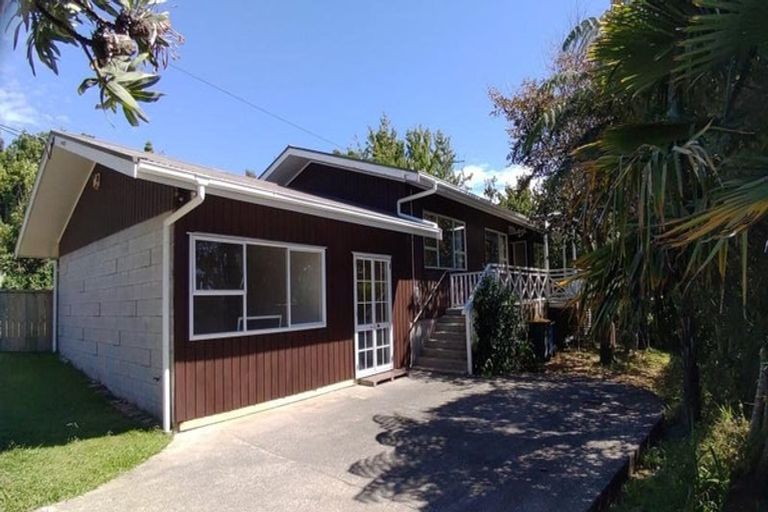 Photo of property in 11 Penzance Road, Mairangi Bay, Auckland, 0630