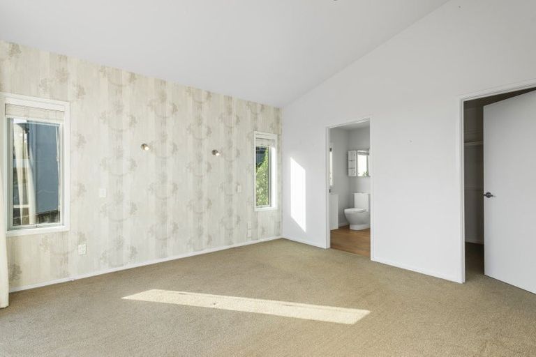 Photo of property in 27 Bayvista Close, Welcome Bay, Tauranga, 3112