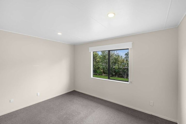 Photo of property in 1112 Francis Hicks Avenue, Camberley, Hastings, 4120