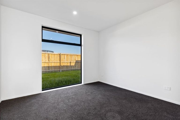Photo of property in 8 Ivan Mauger Place, Rolleston, 7615