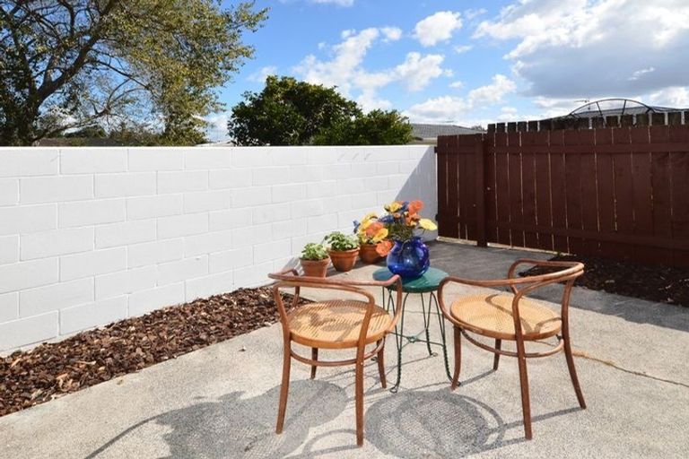 Photo of property in 8/45 Kenderdine Road, Papatoetoe, Auckland, 2025
