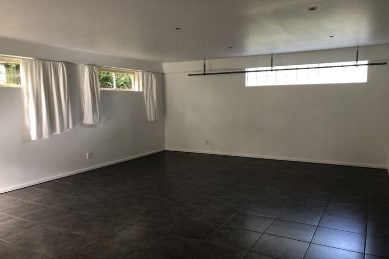 Photo of property in 205 Manuka Road, Bayview, Auckland, 0629