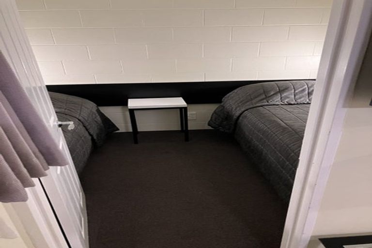 Photo of property in 1/3 Camp Street, Silverstream, Upper Hutt, 5019