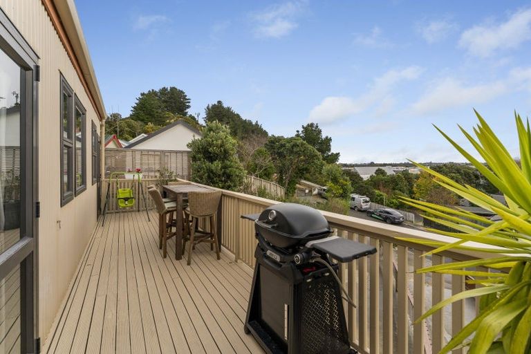 Photo of property in 7 Vera Lane, Paraparaumu, 5032