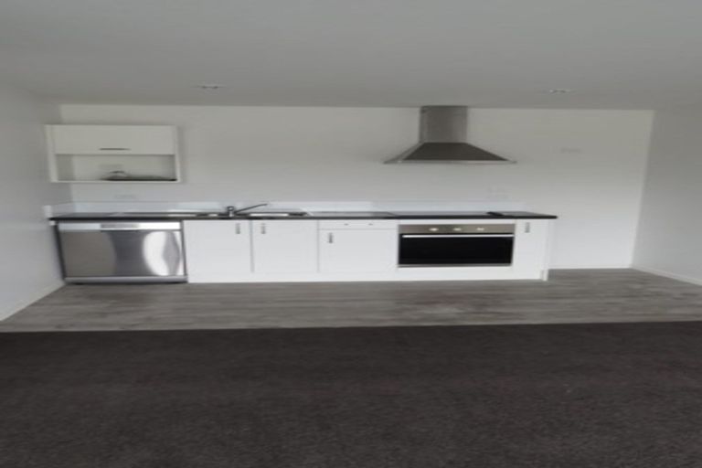 Photo of property in 100u4 Knighton Road, Hillcrest, Hamilton, 3216