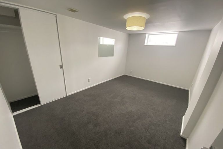 Photo of property in 8u6b Lipman Street, Mount Victoria, Wellington, 6011