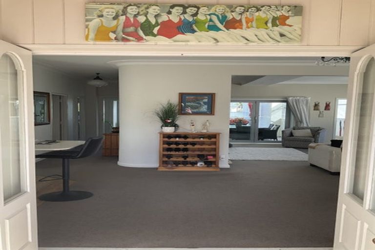 Photo of property in 238 Hibiscus Coast Highway, Orewa, 0931