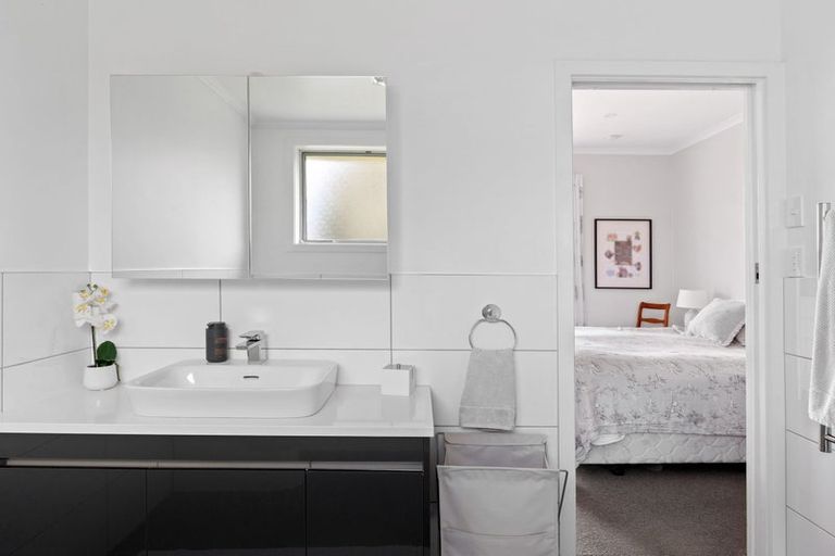 Photo of property in 33 Caesar Road, Ormond, Gisborne, 4071