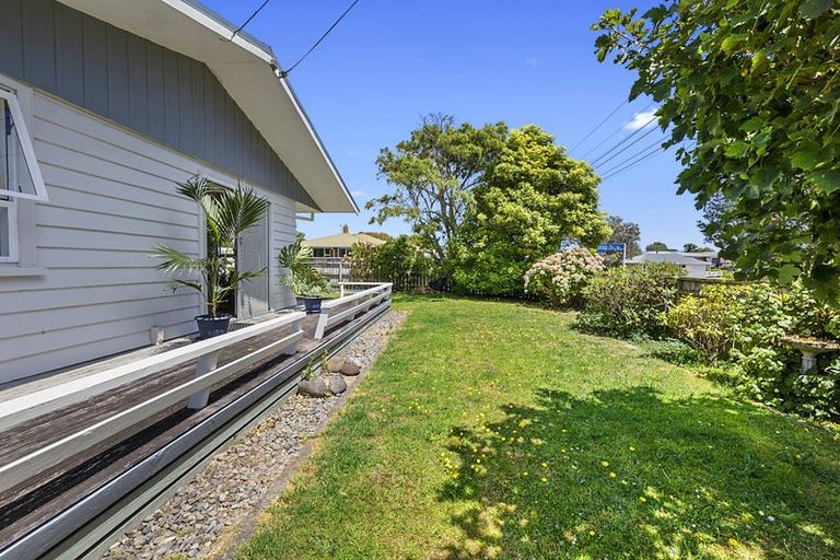 Photo of property in 217 Omata Road, Spotswood, New Plymouth, 4310