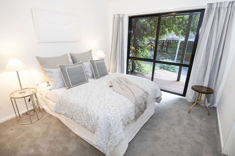 Photo of property in 72 Tauroa Road, Havelock North, 4130